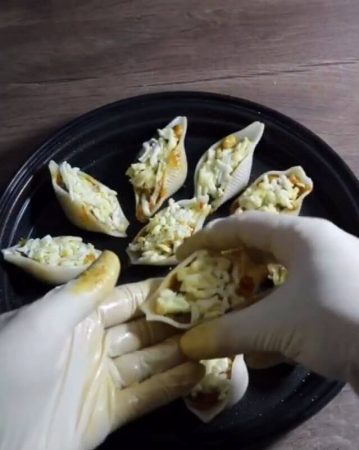 طرز تهیه جامبو شلز در فر