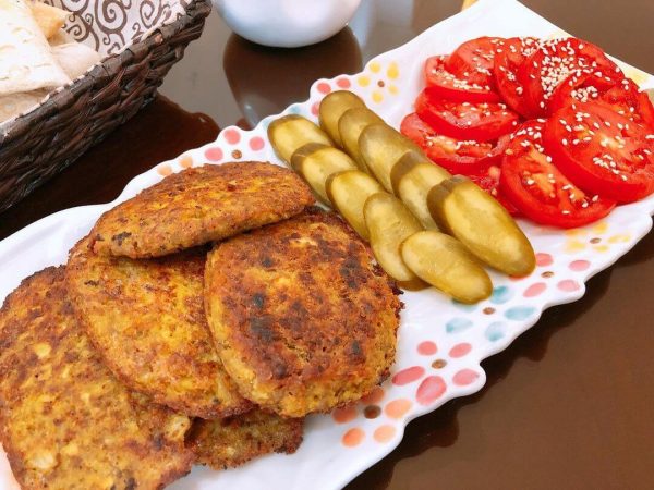 طرز تهیه کوکوی عدس پخته با سیب زمینی پخته خوشمزه و ساده