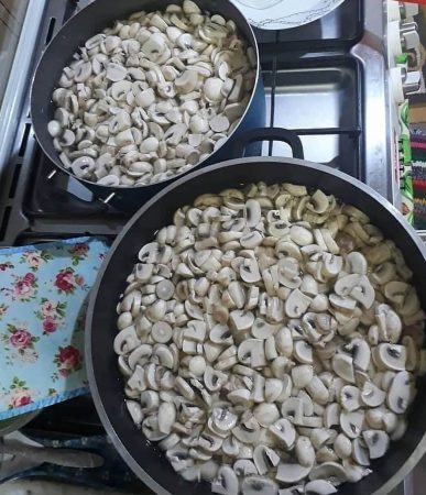 طرز تهیه کنسرو قارچ اسلایس