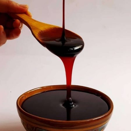 طرز تهیه شیره انگور خانگی بدون خاک سفید