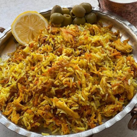طرز تهیه قاطی پلو با مرغ ریش ریش مجلسی و خوشمزه