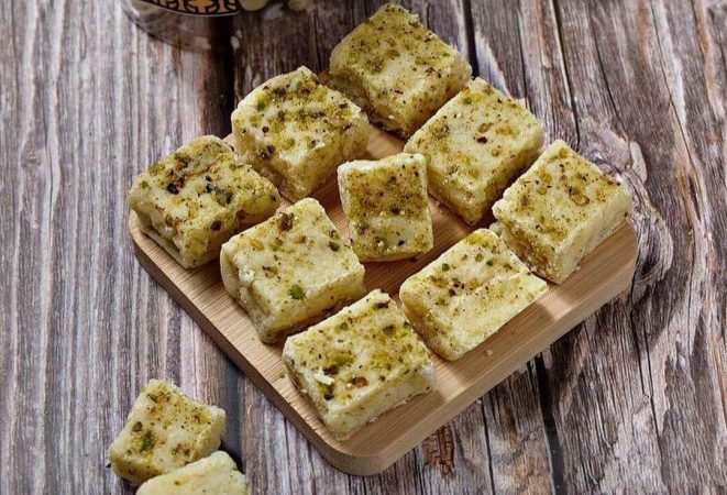طرز تهیه بستنی خشک با شیر خشک