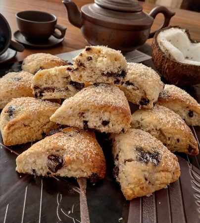 طرز تهیه اسکون شکلاتی