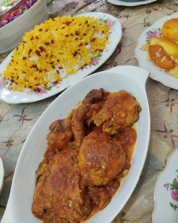 طرز تهیه زرشک پلو با مرغ سرخ شده مجلسی