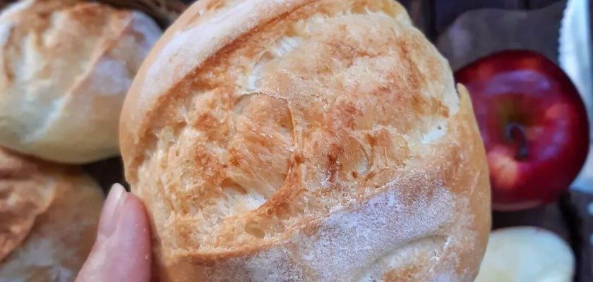 طرز تهیه نان فرانسوی گرد خوشمزه و آسان