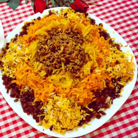 طرز تهیه عدس پلو با گوشت چرخ کرده و کشمش