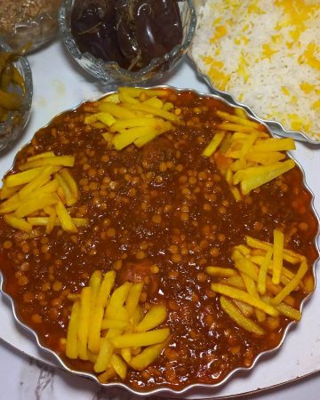 طرز تهیه قیمه رشتی با گوشت چرخ کرده