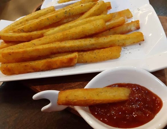 طرز تهیه سیب زمینی متری با نشاسته ذرت