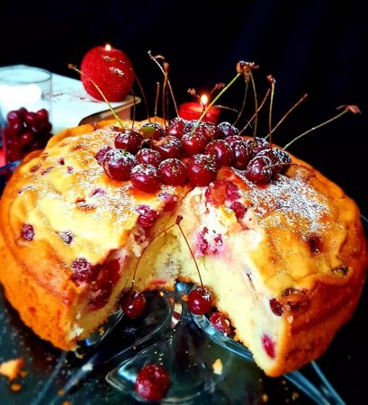 طرز تهیه کیک آلبالو پنیری