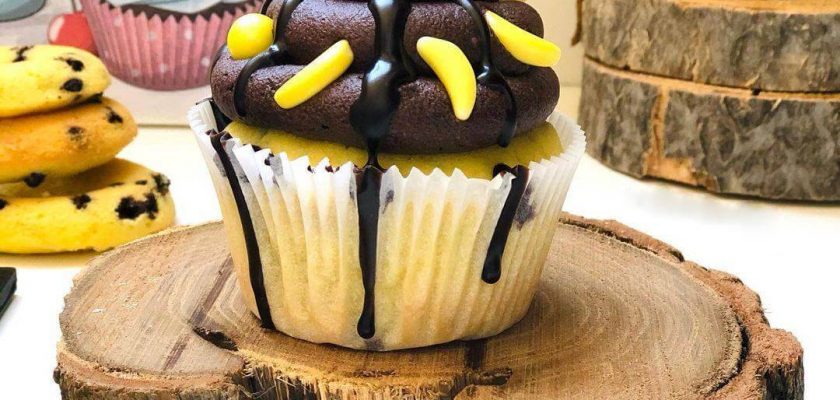 طرز تهیه مافین موزی شکلاتی