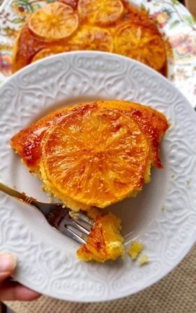 طرز تهیه کیک میوه ای تابه ای بدون فر