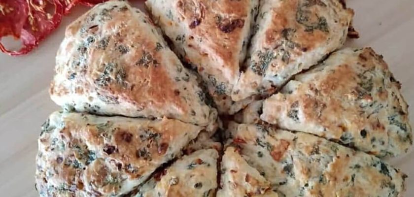 طرز تهیه نان اسکون (اسکان) پنیر و سبزی